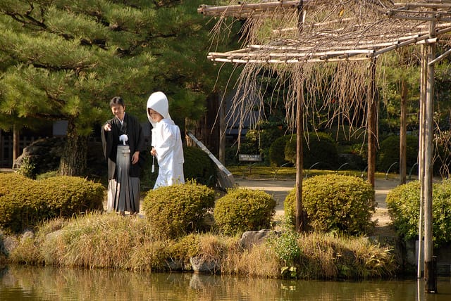 Man mag es traditionell: Ein Hochzeitspaar in Japan.