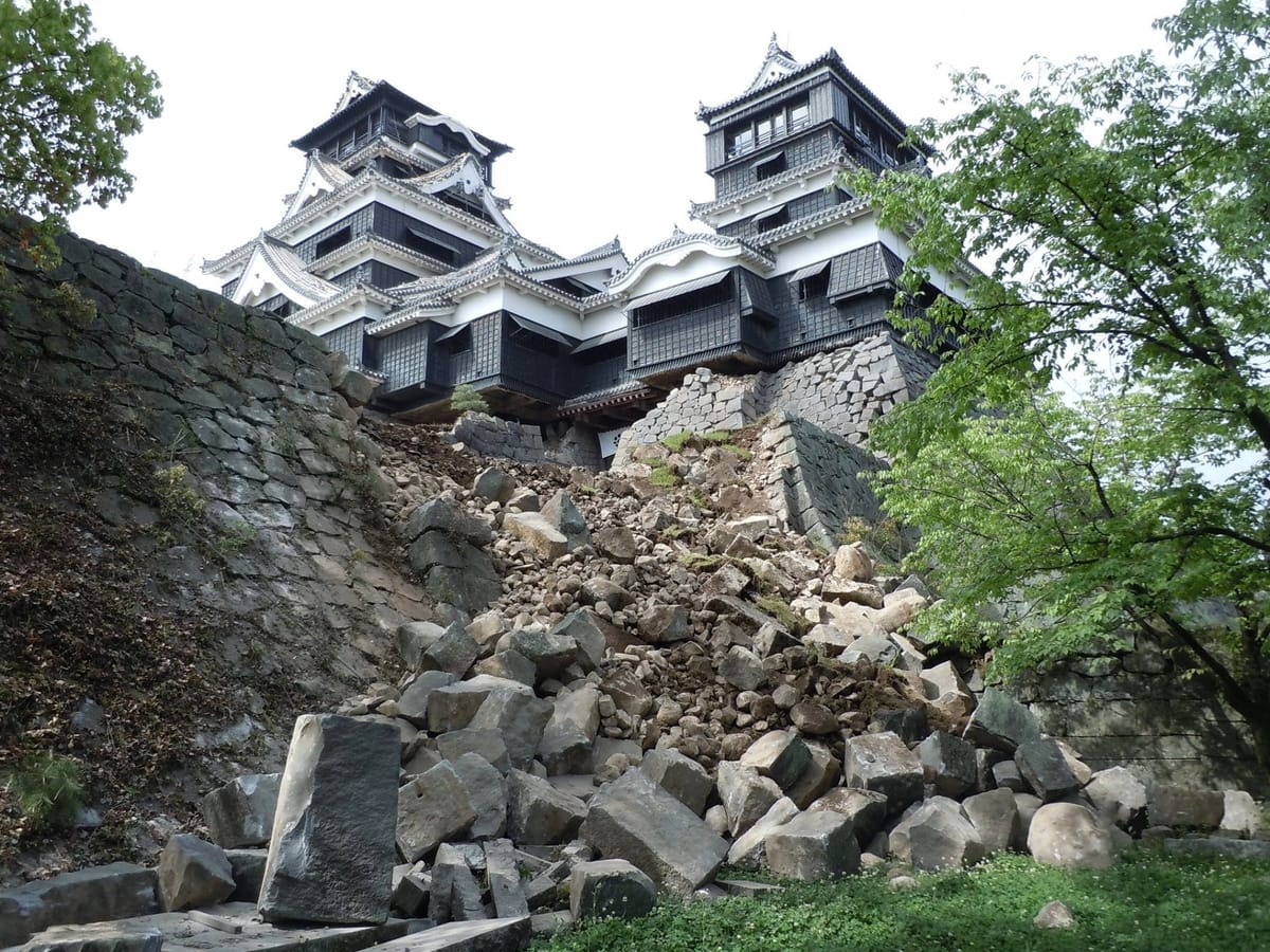 Der Wiederaufbau einer Burg