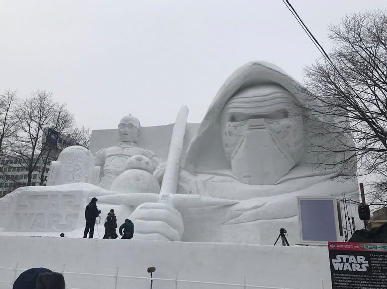 Sapporos riesige Schneeskulpturen