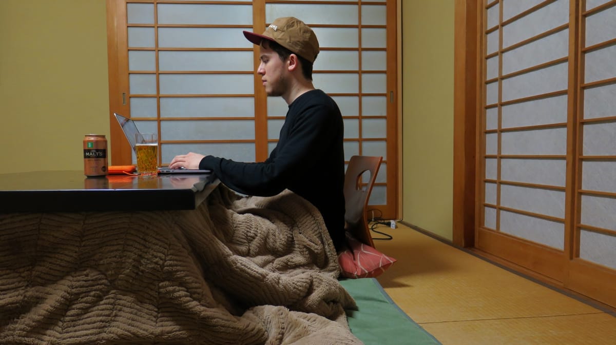 Kotatsu: Japans geliebte Tischheizung