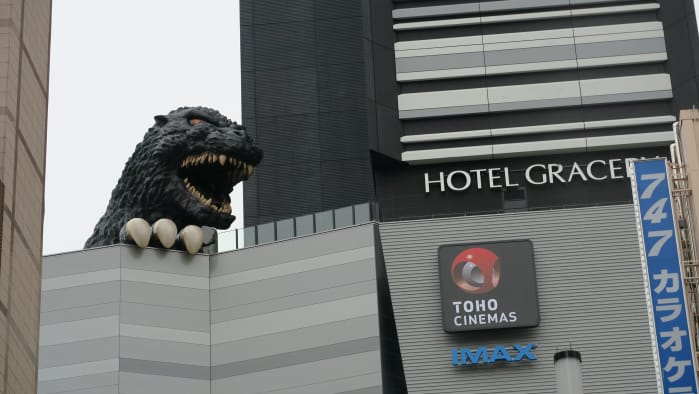 Die Stadt der Godzilla-Statuen