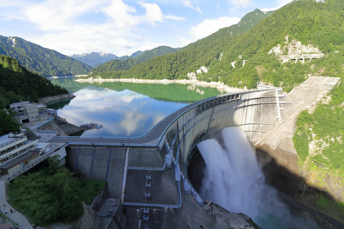 Japans höchste begehbare Staumauer