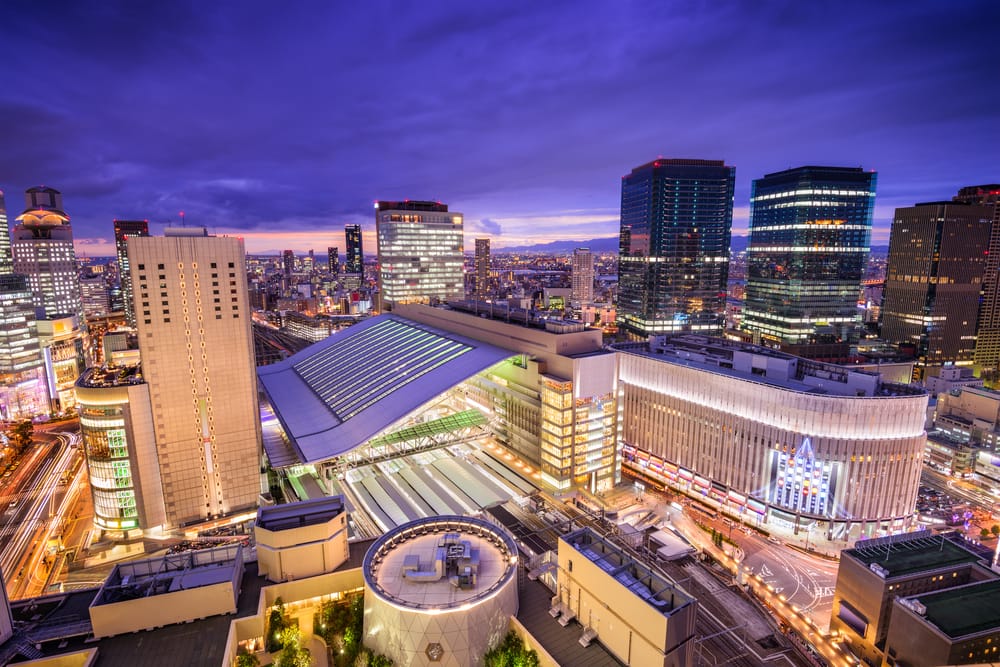 Der Bahnhof Osaka und sein Nachbar Umeda