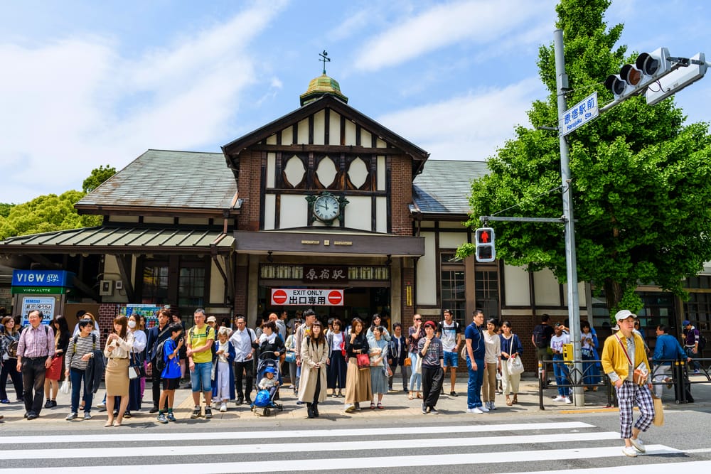 Das historische Bahnhofsgebäude von Harajuku wird abgerissen