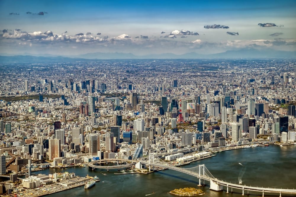 Ein Landeanflug direkt über Tokio