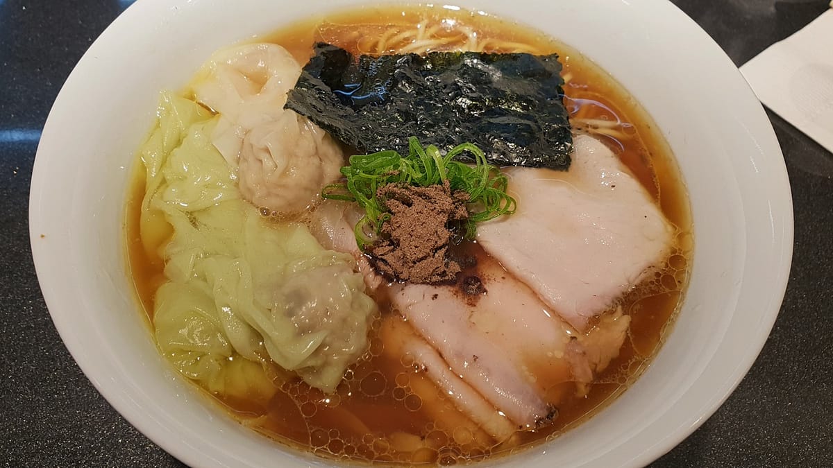 Ramen essen beim Sternekoch