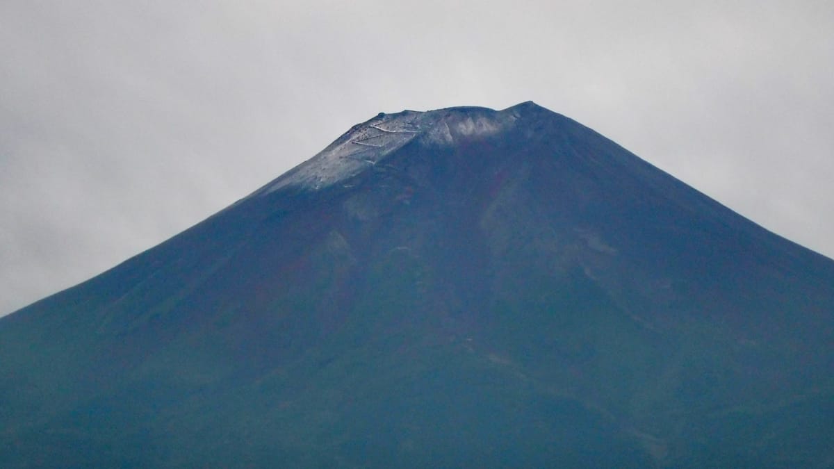 Der erste Schnee auf dem Fuji