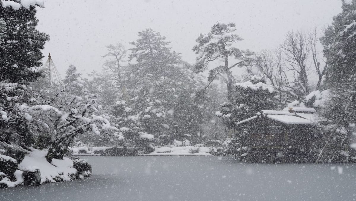 Ein Schneetag in Kanazawa