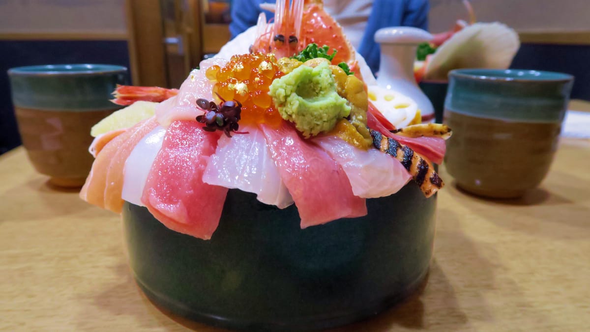 Kaisendon im Fischmarkt von Kanazawa