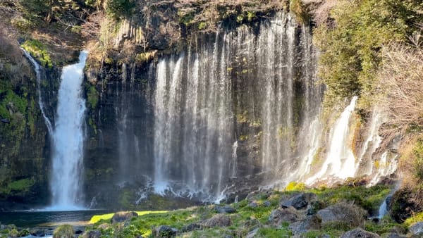 Die Shiraito Falls bei Fujinomiya.