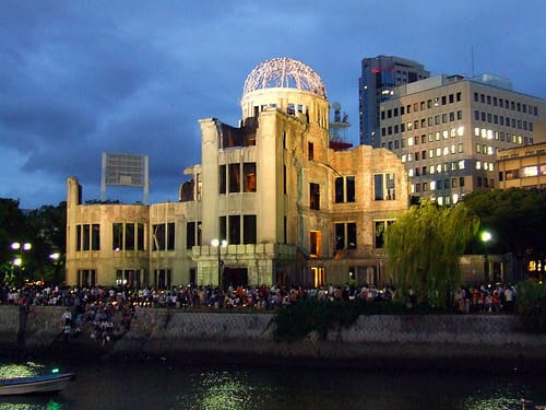 Das Mahnmal der Atombombe: Die Atombombenkuppel von Hiroshima.