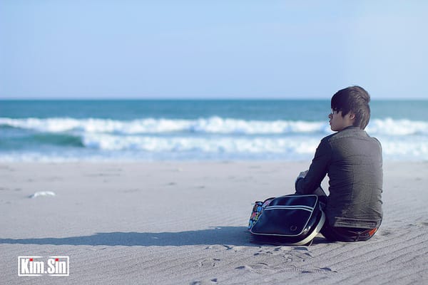 Das gewöhnliche Single-Dasein: Alleine am Strand.