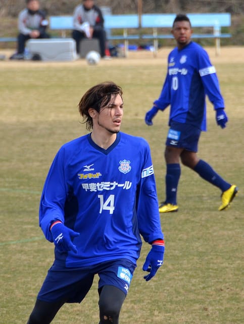 Der japanische Stürmer Mike Havenaar.