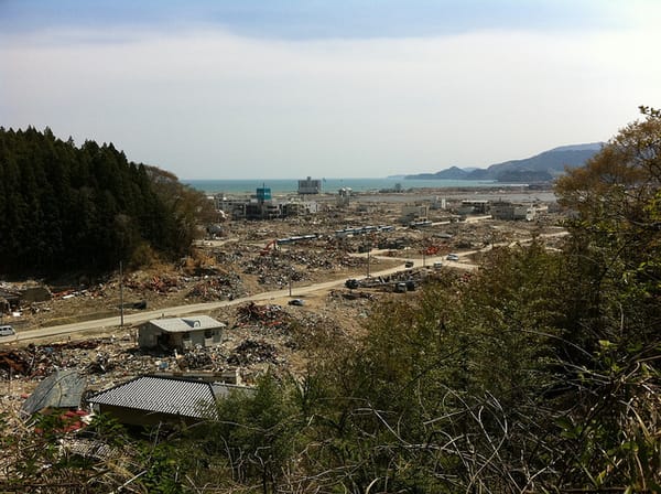 Die fast komplett zerstörte Stadt Rikuzentakata nach dem Tsunami vom 11. März 2011.