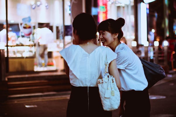 Eine Strassenszene in Seoul.