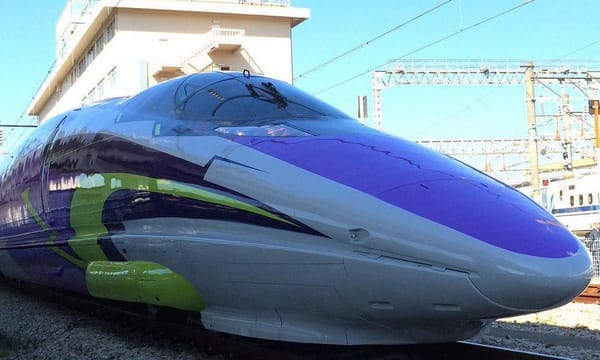 Der Evangelion-Shinkansen ist da