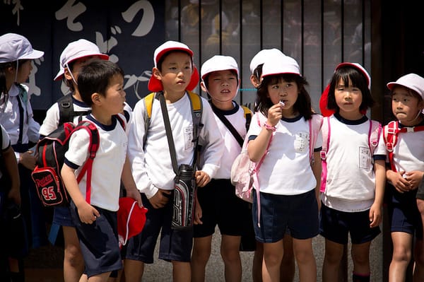 Schüler in Japan.