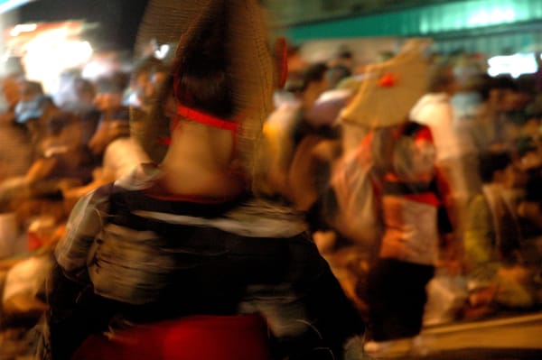 Ein Obon-Tanz in Japan.