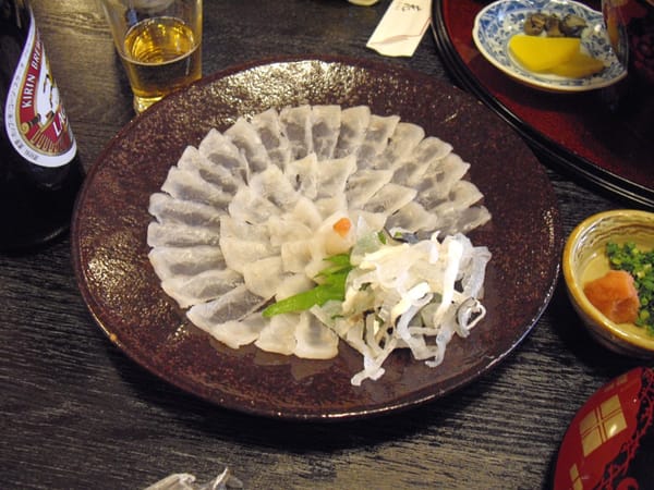 Vorzüglich: Fugu-Sashimi, auch Tessa genannt.