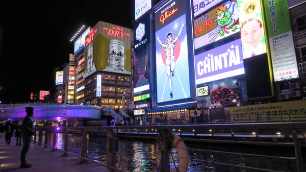 Der Glico-Mann ist ein fester Bestandteil von Dotonbori.