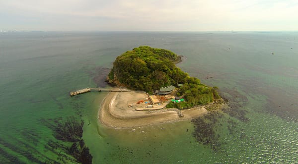 Sarushima in der Bucht von Tokio.