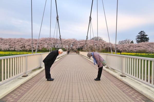 Die obligate Verneigung in Japan.