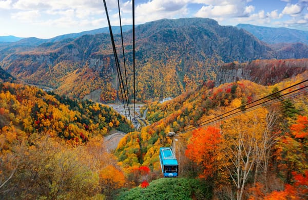 Die Kurodake-Seilbahn im Daisetsuzan-Nationalpark in Hokkaido.