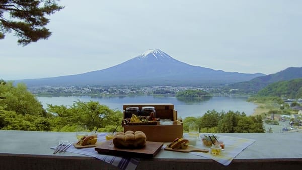 Frühstück im Hoshinoya Fuji.