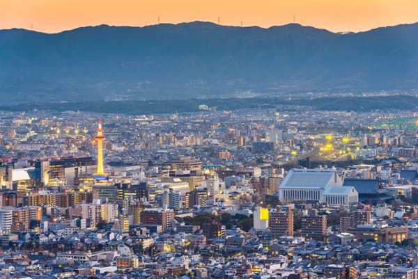 Der Blick auf das Bahnhofsquartier von Kyoto.