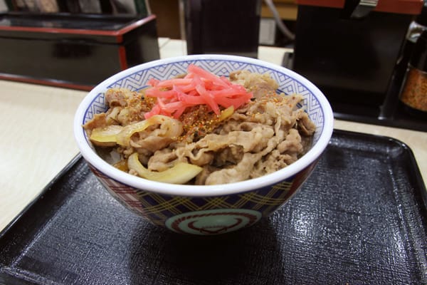 Gyūdon bei Yoshinoya.