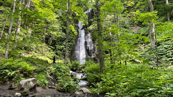 Das Wahrzeichen: Der Wasserfall Kumoi-no-taki.