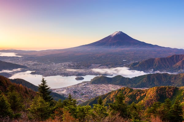 Die Sicht auf Fuchikawaguchiko und den Fuji.