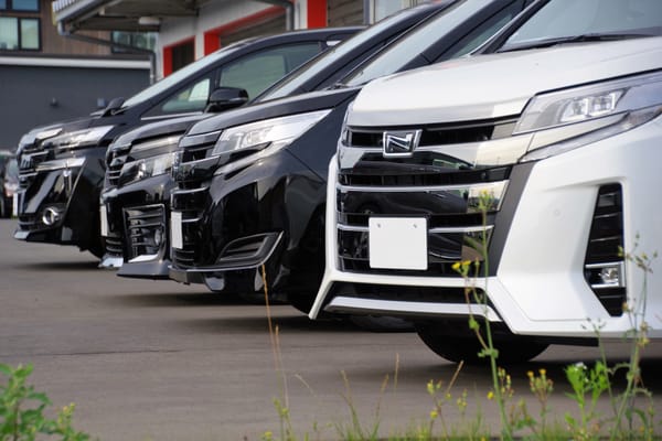 Shiro-Taku: Japans illegale Taxis